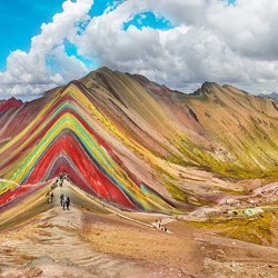 Photo de la Rainbow Mountain - Montagne Arc en Ciel au Pérou