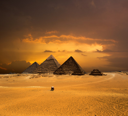 Photo grandiose des pyramides d'Egypte