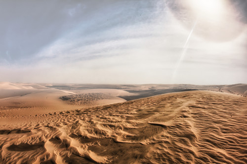 Panorama du désert du Qatar