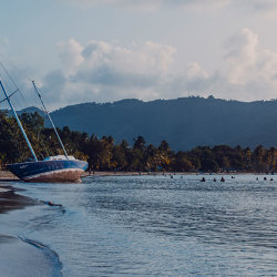 Superbe photo du rivage de l'île de Sainte-Anne en Martinique