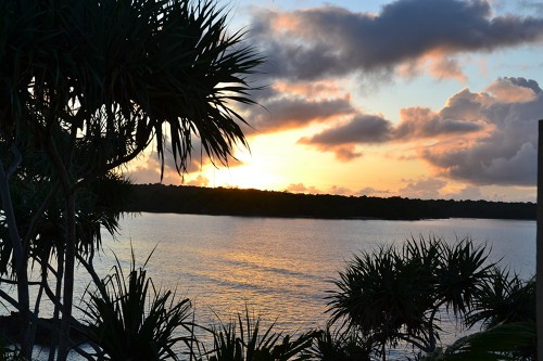 Photo de Vanuatu au Tonga prise au lever du soleil